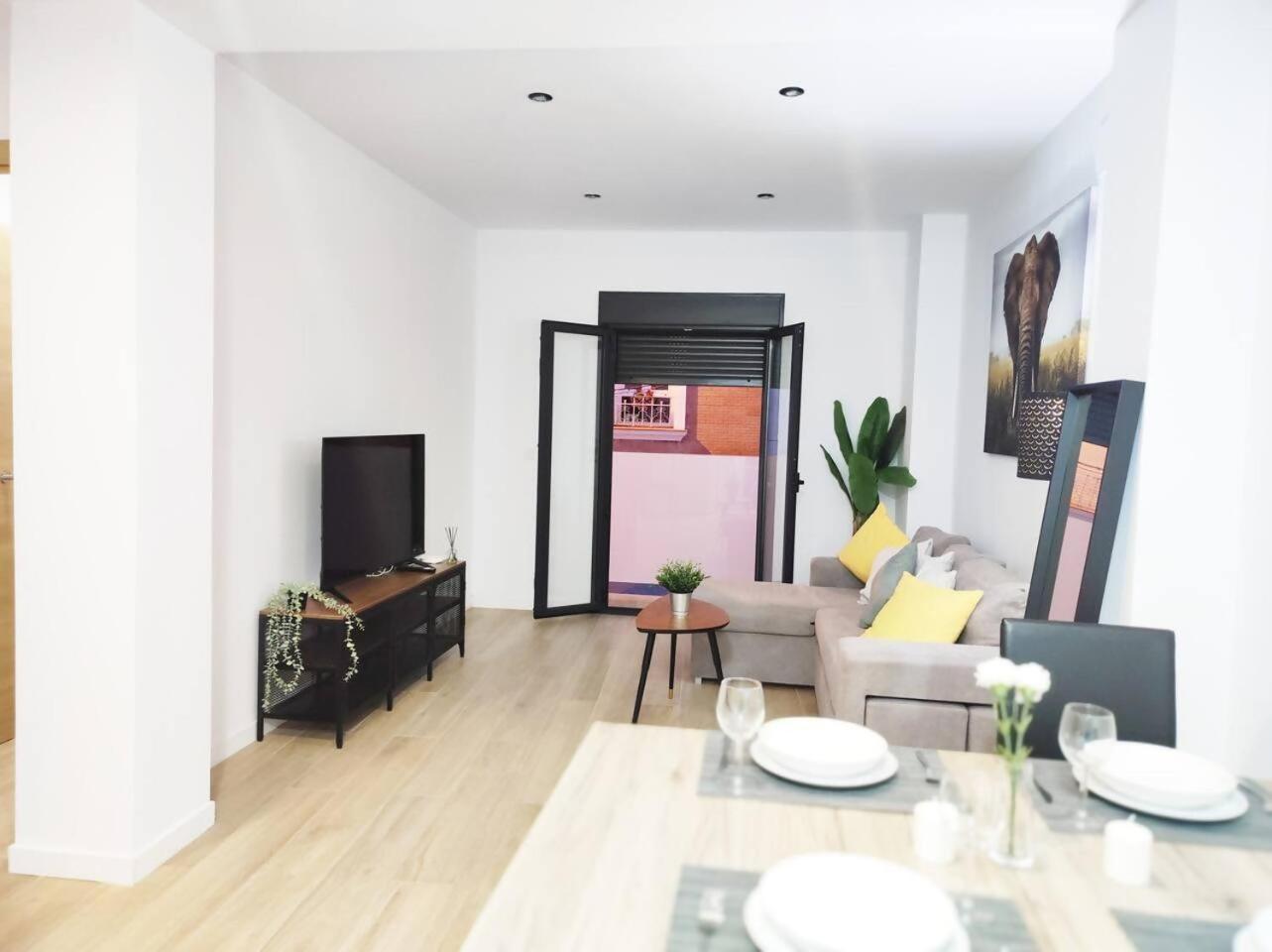Ohana Home 2 Malaga Bagian luar foto